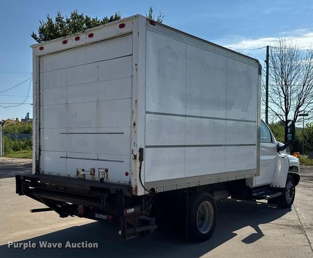 Image of Chevrolet C4500 equipment image 4