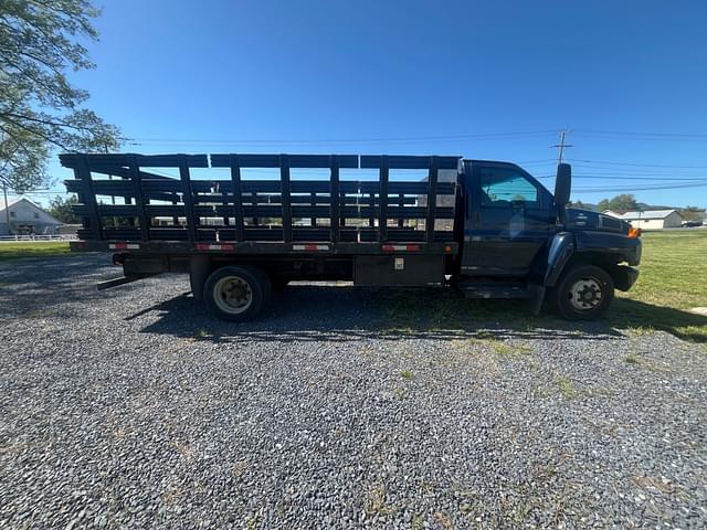 Image of Chevrolet C4500 equipment image 3