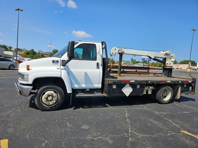 Image of Chevrolet C4500 equipment image 4