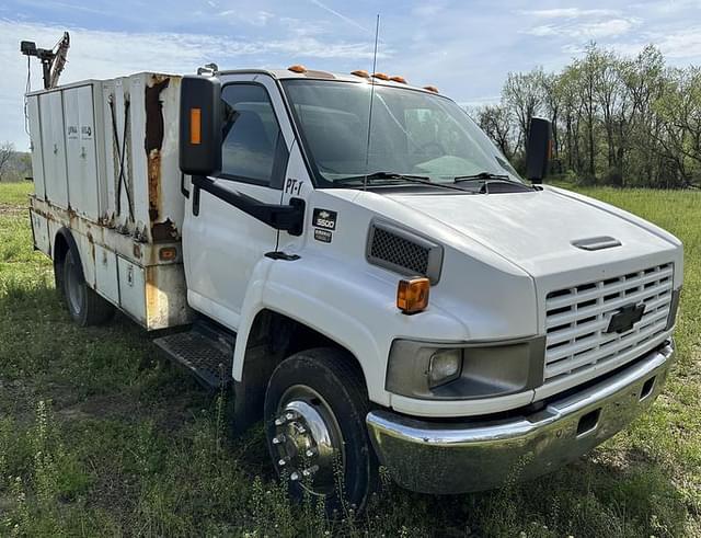 Image of Chevrolet C5500 equipment image 4