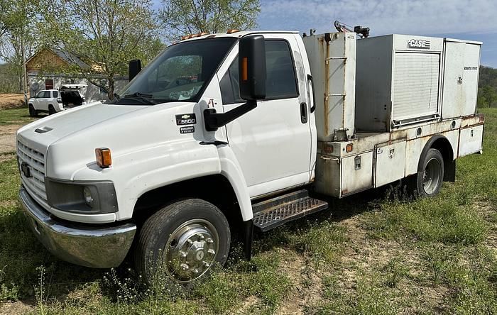 2006 Chevrolet C5500 Equipment Image0