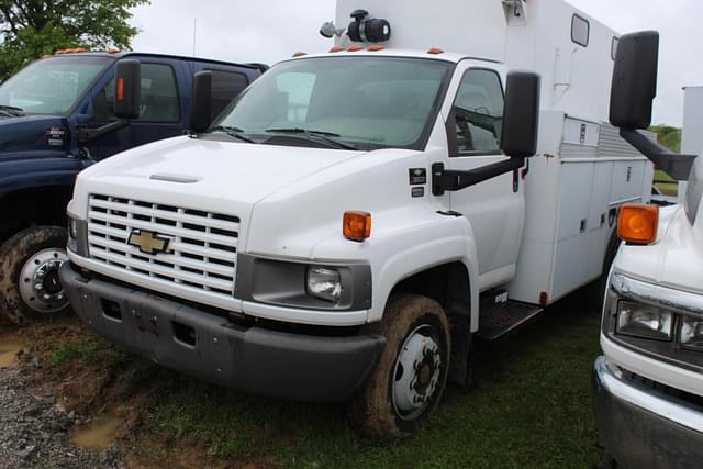 Image of Chevrolet C5500 equipment image 1