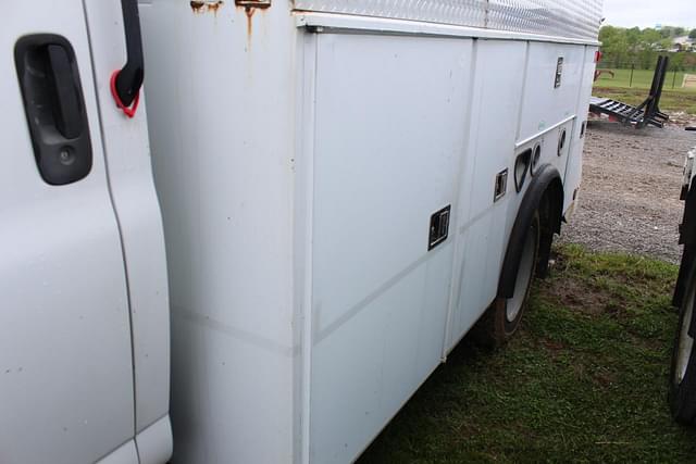 Image of Chevrolet C5500 equipment image 3