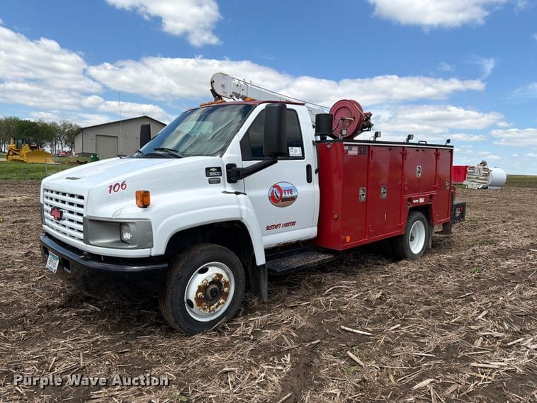 2006 Chevrolet C5500 Equipment Image0