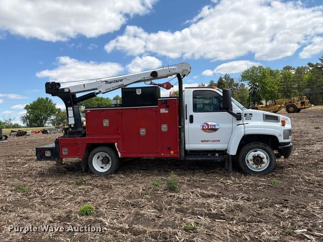 Image of Chevrolet C5500 equipment image 3