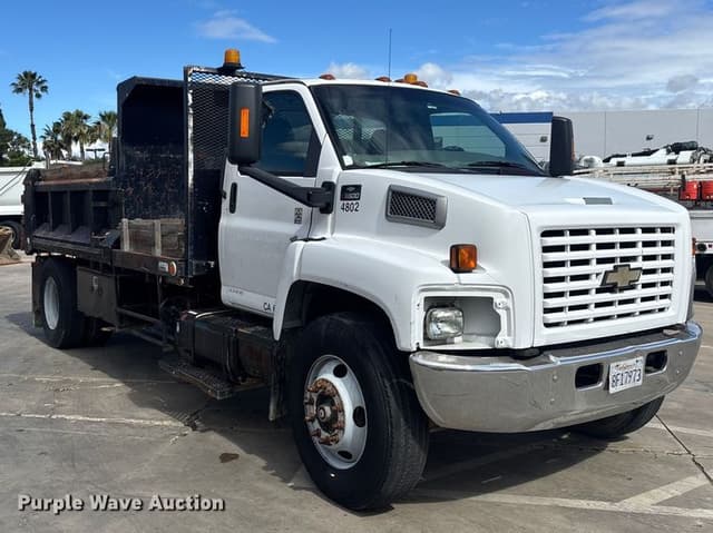 Image of Chevrolet C6500 equipment image 2
