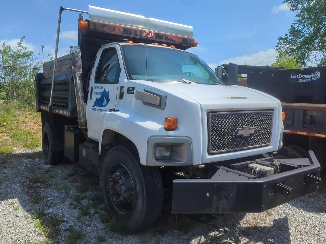 Image of Chevrolet C7500 Primary image