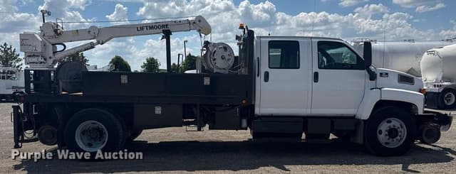 Image of Chevrolet C7500 equipment image 3