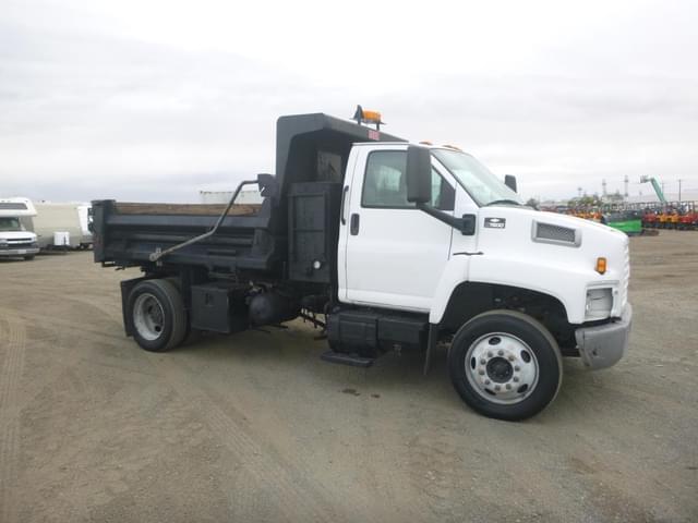 Image of Chevrolet C7500 equipment image 1