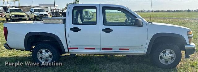 Image of Chevrolet Colorado equipment image 3