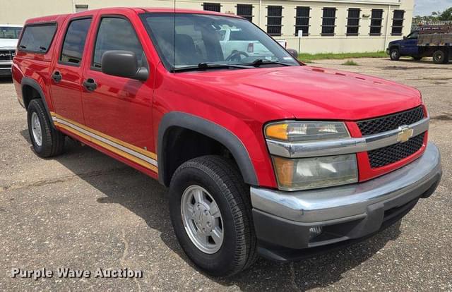 Image of Chevrolet Colorado equipment image 2
