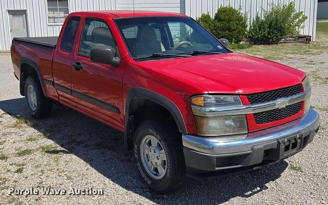 Image of Chevrolet Colorado equipment image 2