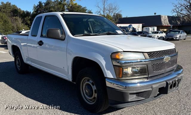 Image of Chevrolet Colorado equipment image 2