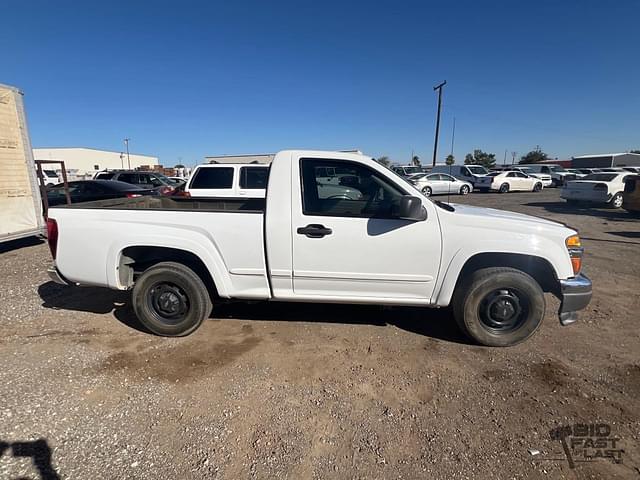 Image of Chevrolet Colorado equipment image 3