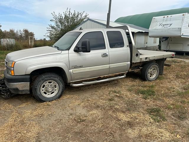 Image of Chevrolet K2500 equipment image 1