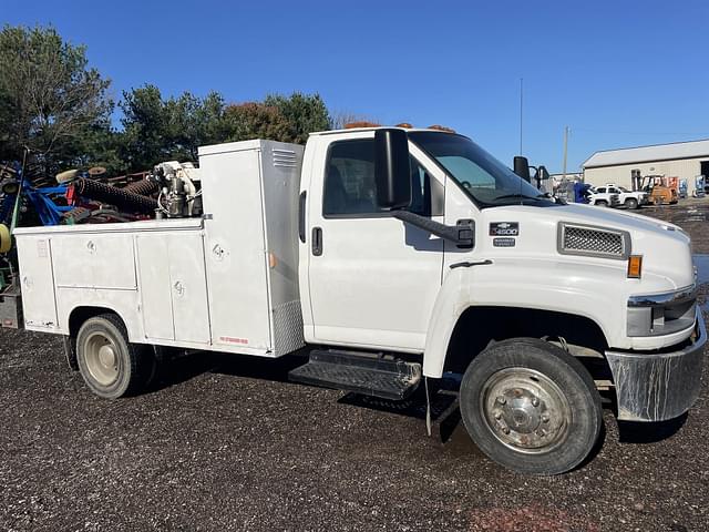 Image of Chevrolet C4500 equipment image 1