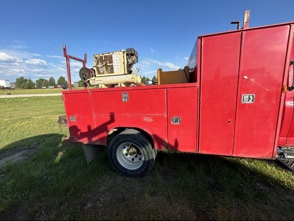 Image of Chevrolet 4500 equipment image 4