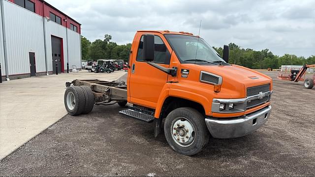 Image of Chevrolet C5500 equipment image 1