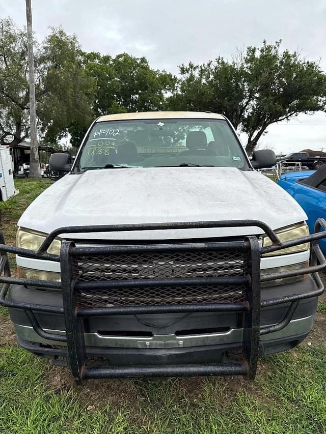 Image of Chevrolet 2500HD equipment image 1