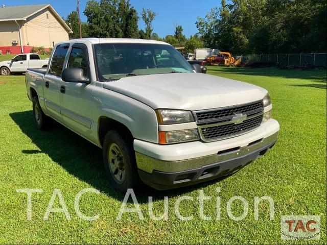 Image of Chevrolet 1500 equipment image 1