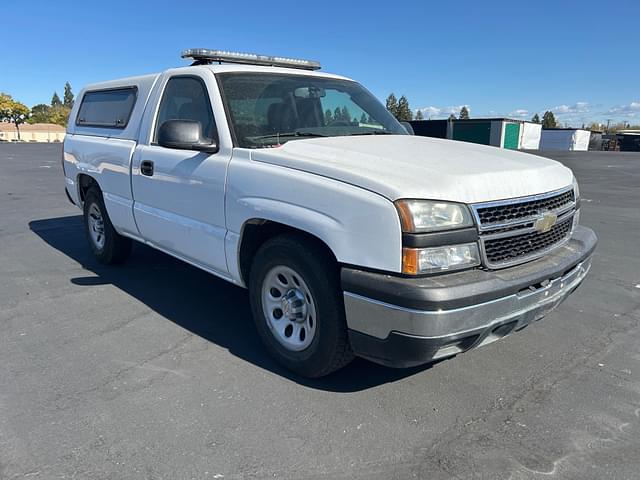 Image of Chevrolet 1500 equipment image 1