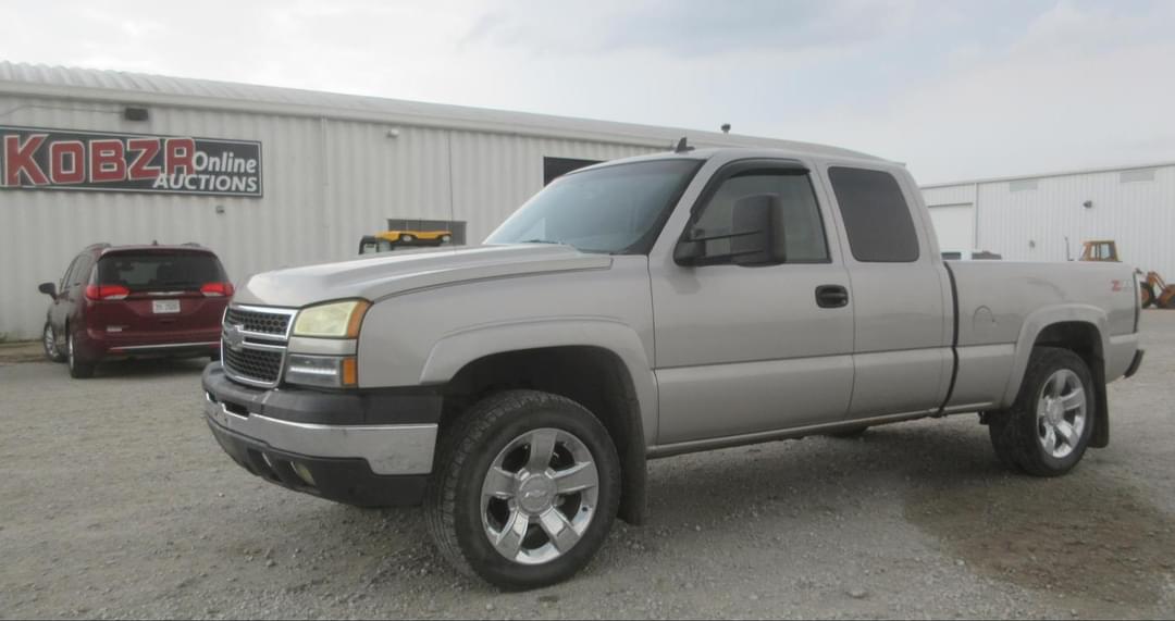 Image of Chevrolet 1500 Primary image