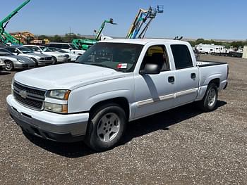 2006 Chevrolet 1500 Equipment Image0