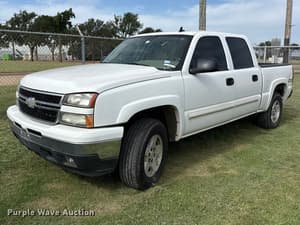 2006 Chevrolet Silverado Image