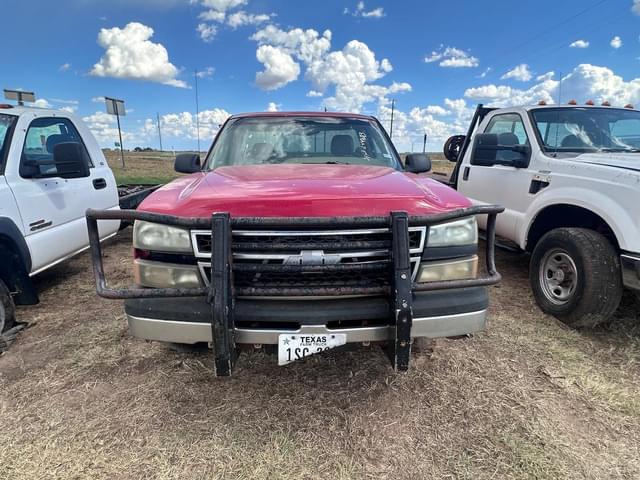 Image of Chevrolet 1500 equipment image 2