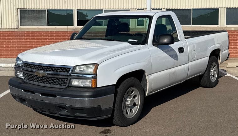 2006 Chevrolet 1500 Equipment Image0