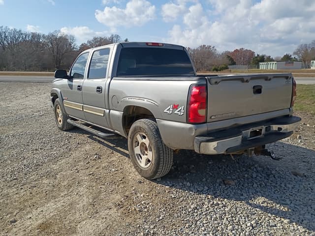 Image of Chevrolet 1500 equipment image 4