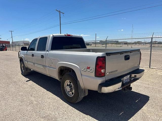 Image of Chevrolet 1500HD equipment image 1