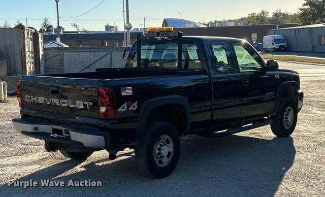 Image of Chevrolet 2500 equipment image 4