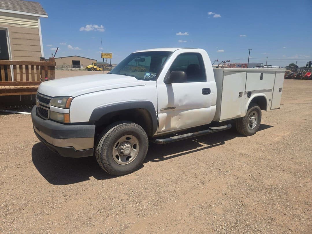 Image of Chevrolet 2500 Primary image