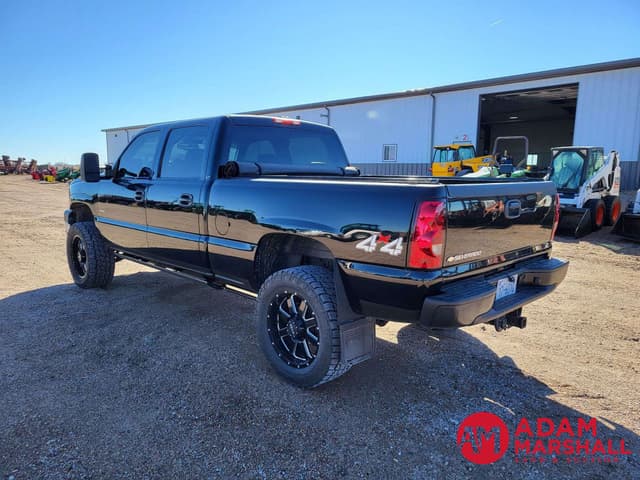 Image of Chevrolet 2500 equipment image 2