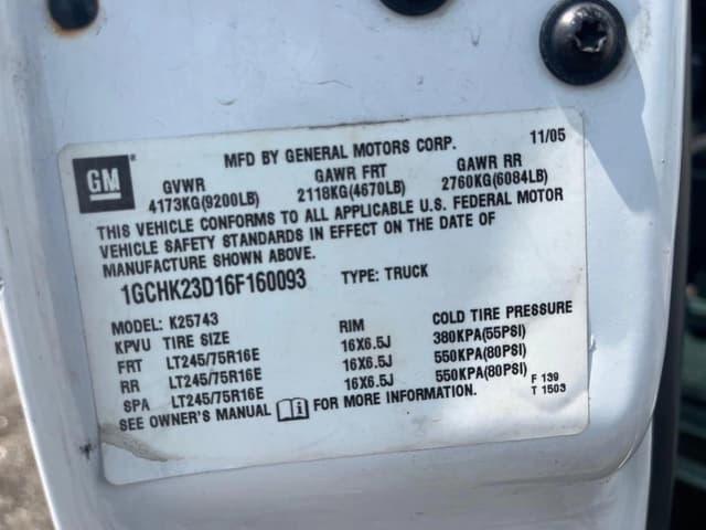 Image of Chevrolet 2500HD equipment image 2