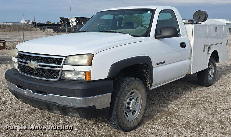Image of Chevrolet 2500HD Primary image