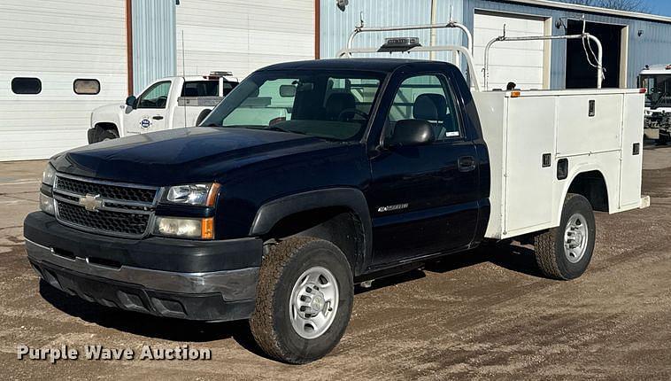 Image of Chevrolet 2500HD Primary image