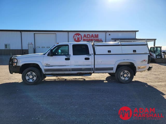 Image of Chevrolet 3500 equipment image 4