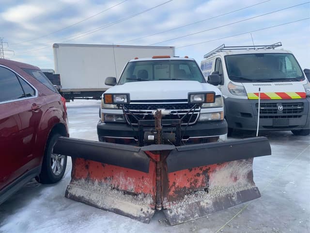 Image of Chevrolet K2500 equipment image 1