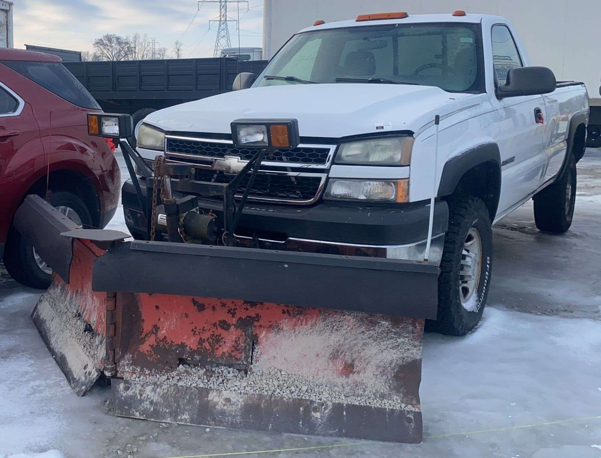 2006 Chevrolet K2500 Equipment Image0