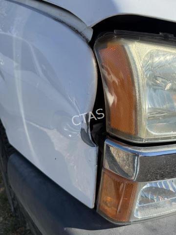 Image of Chevrolet Silverado equipment image 3
