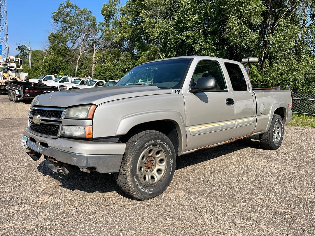 Image of Chevrolet 1500 Primary image