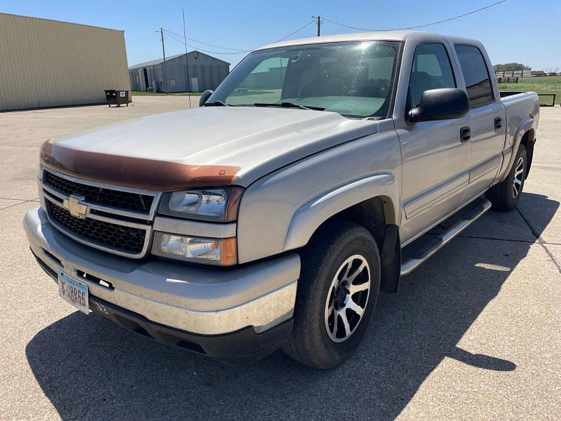 Image of Chevrolet 1500 Primary image