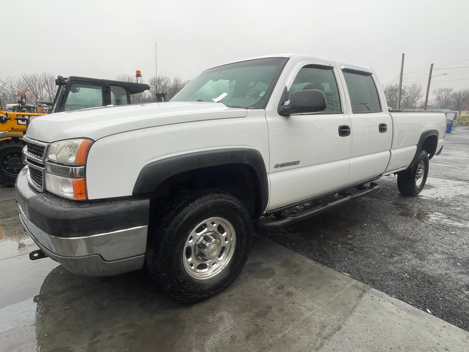 2006 Chevrolet 2500HD Equipment Image0
