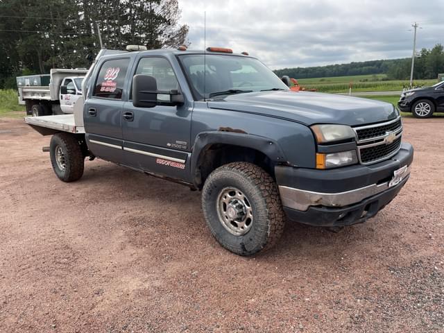 Image of Chevrolet 2500 equipment image 1