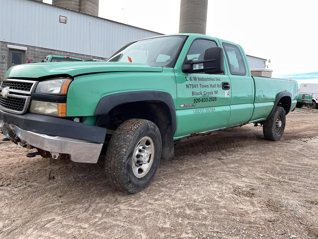 Image of Chevrolet 2500HD Primary image