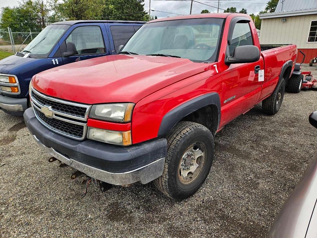 Image of Chevrolet 2500HD Primary image