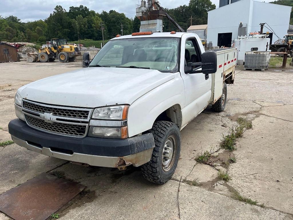 Image of Chevrolet 3500 Primary image