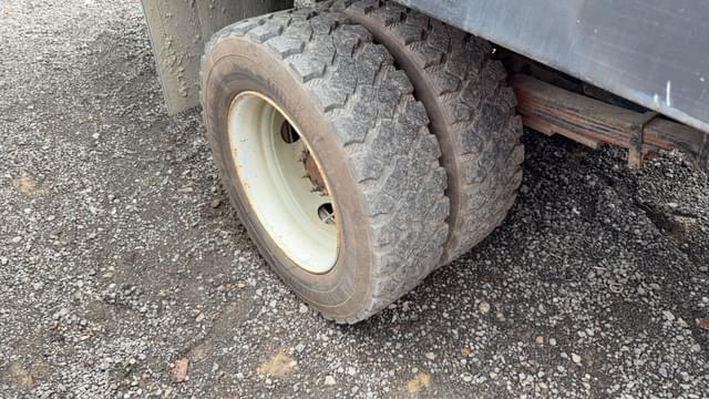 Image of Chevrolet C5500 equipment image 4